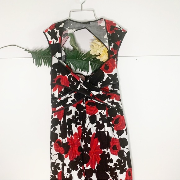 Hailey Morgan Women’s Red Rose & Black Cutout Dress! 16 - Picture 5 of 7